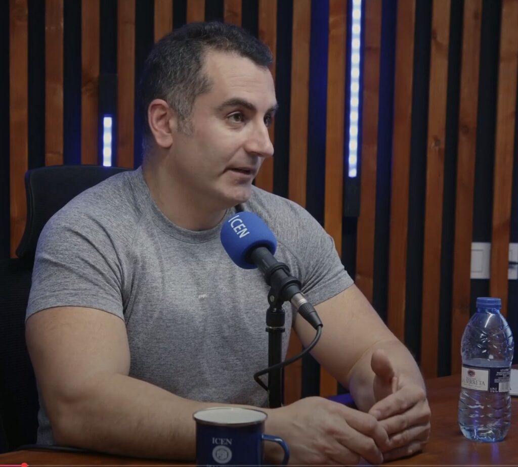 Jesus Valera entrevistado por el doctor Abellán